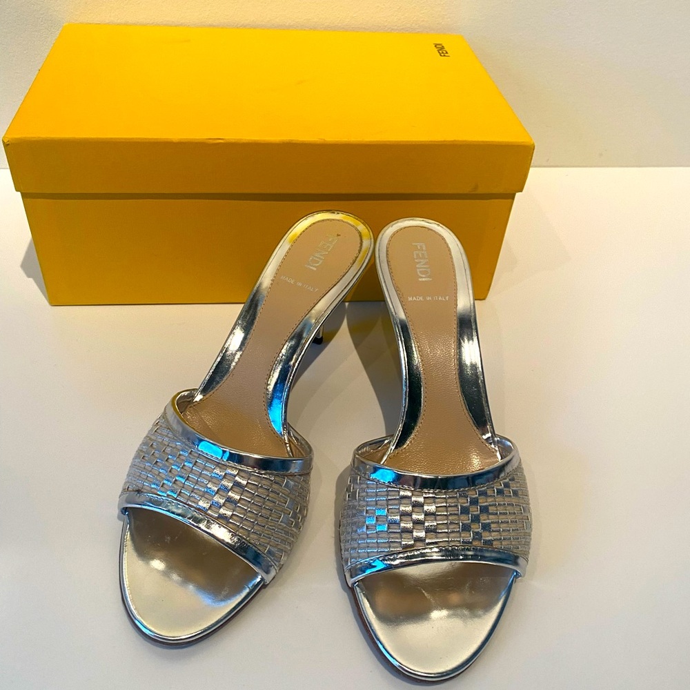 FENDI leather evening sandals with FENDI detail on back of the heel. Size 37.5.